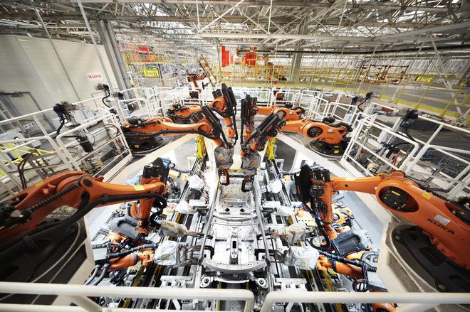 人、車、工廠 寶沃4.0智能工廠引領(lǐng)“智”造之變的技術(shù)開發(fā)之路